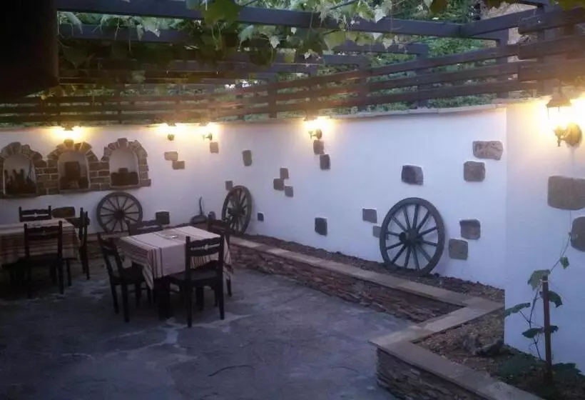 ペンション Guesthouse Koliovata Kashta