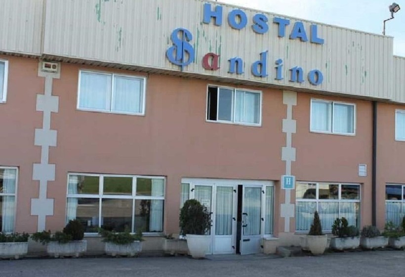 ペンション Hostal Sandino