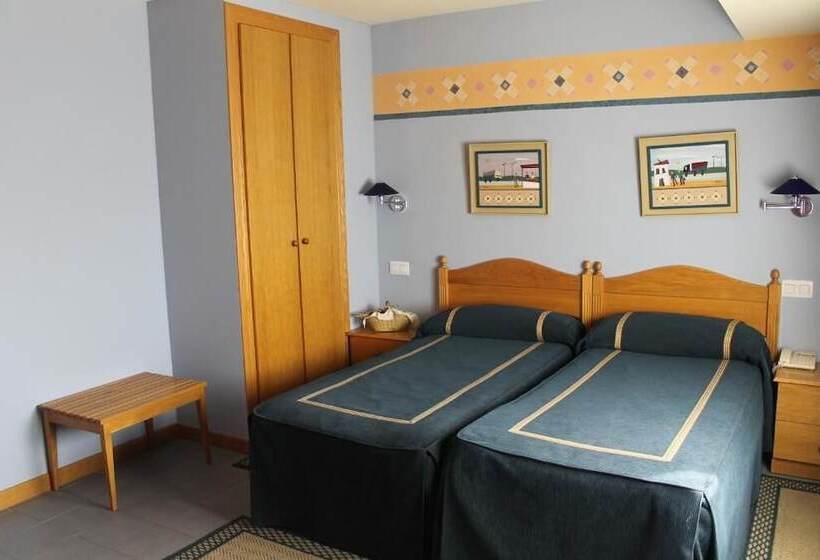 ペンション Hostal Sandino