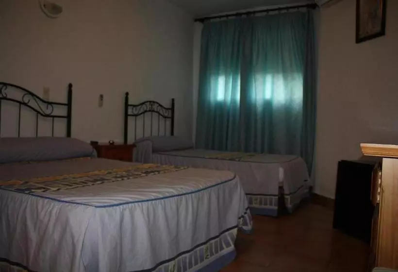 ペンション Hostal Tamarindos