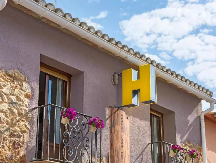 Majatalo Hostal Tres Molins
