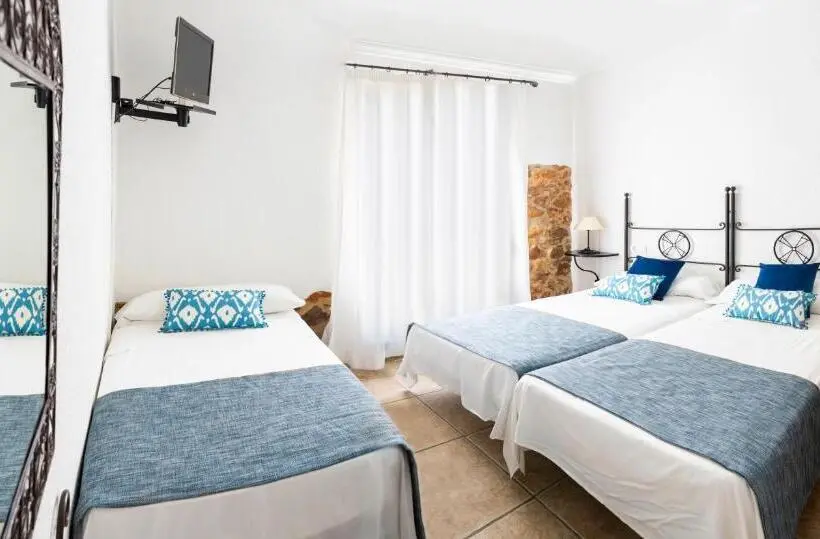 ペンション Hostal Tres Molins