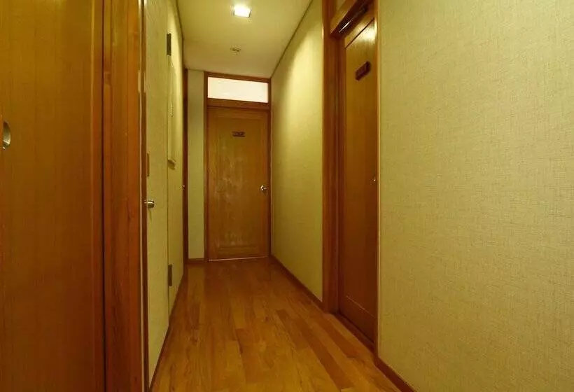 ペンション Mominoki