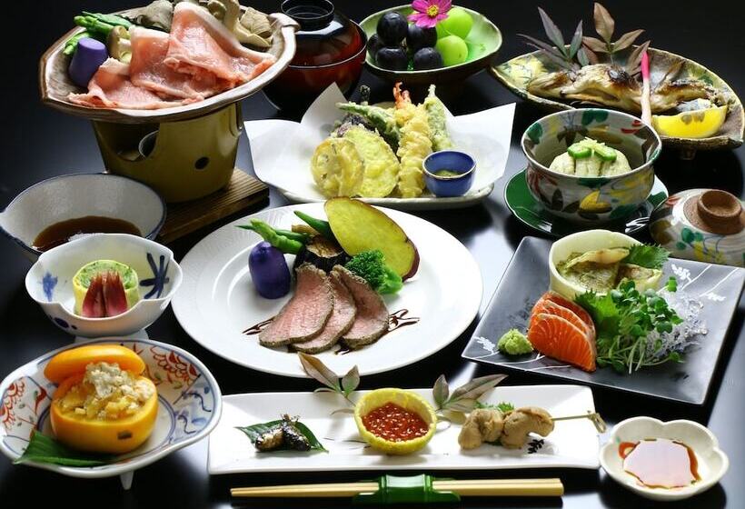 פנסיון Mominoki