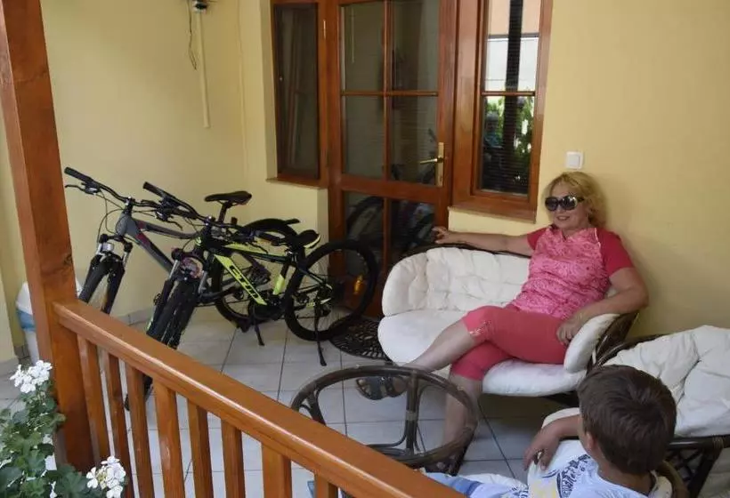 Majatalo Penzión Korzo