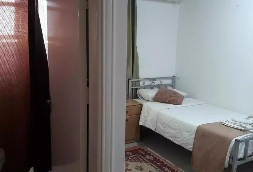 پانسیون Pilgrim S Guest House