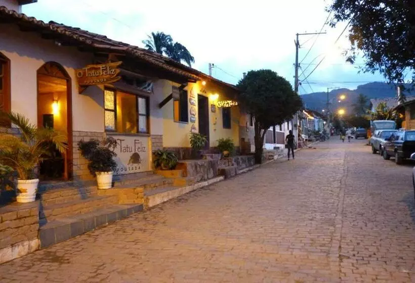 ペンション Pousada Tatu Feliz