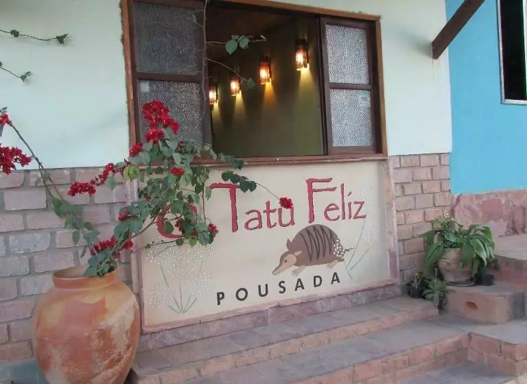 ペンション Pousada Tatu Feliz
