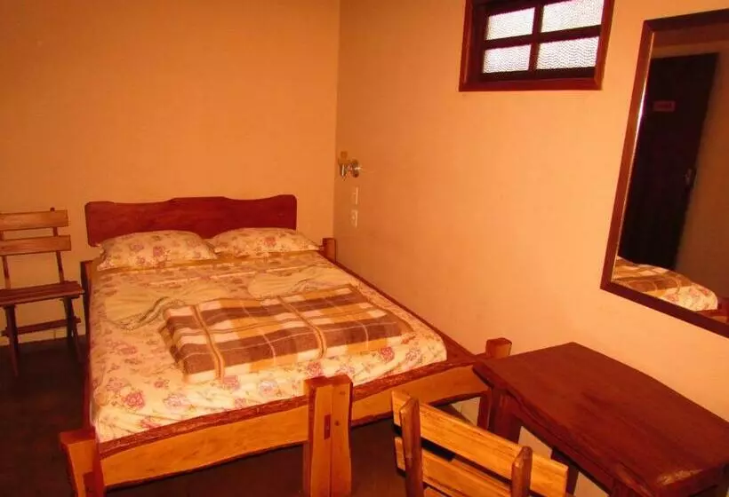 ペンション Pousada Tatu Feliz