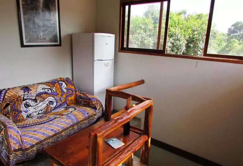 ペンション Pousada Tatu Feliz