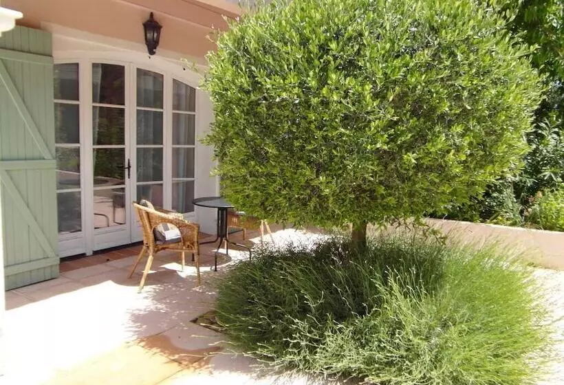 ベッドアンドブレックファースト Chambres D Hotes Hacienda Les Mimosas