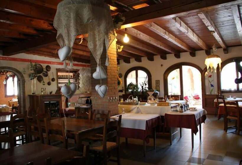 Hotel Agriturismo Melo In Fiore Con Camere E Colazioni Nella Zona Del Prosecco Docg Asolo