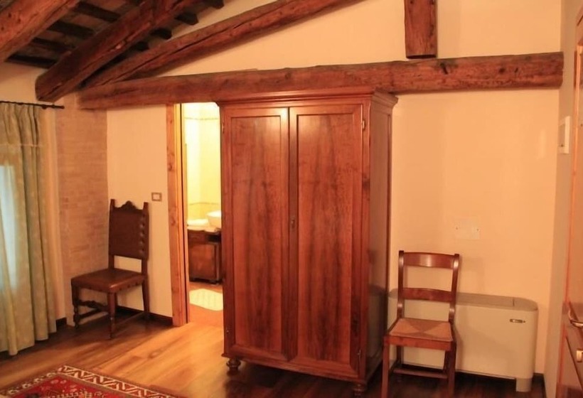 Hotel Agriturismo Melo In Fiore Con Camere E Colazioni Nella Zona Del Prosecco Docg Asolo