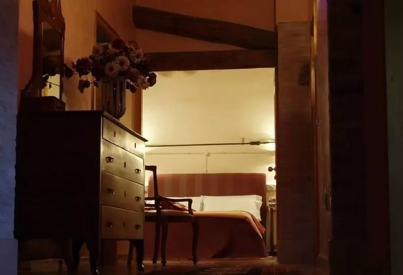 Hotelli Agriturismo Melo In Fiore Con Camere E Colazioni Nella Zona Del Prosecco Docg Asolo