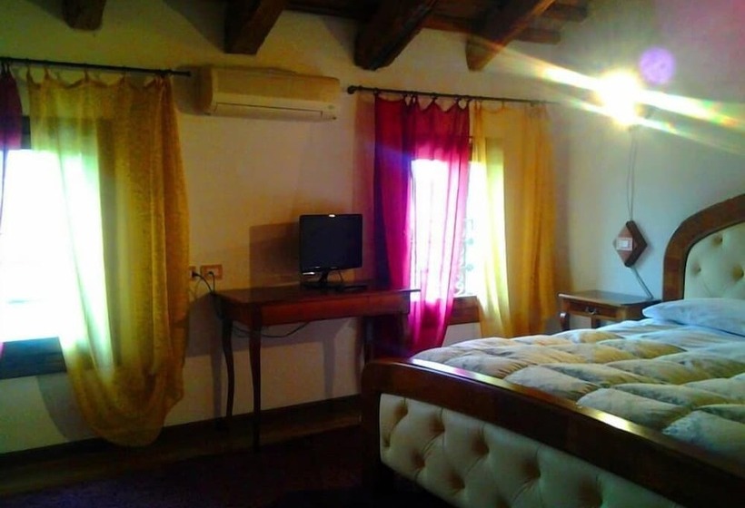 Hotel Agriturismo Melo In Fiore Con Camere E Colazioni Nella Zona Del Prosecco Docg Asolo