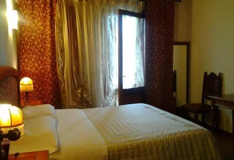 Hotelli Agriturismo Melo In Fiore Con Camere E Colazioni Nella Zona Del Prosecco Docg Asolo