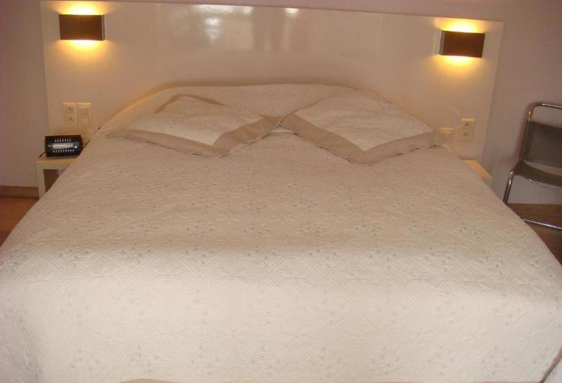 پانسیون Gastenkamers Centersuites