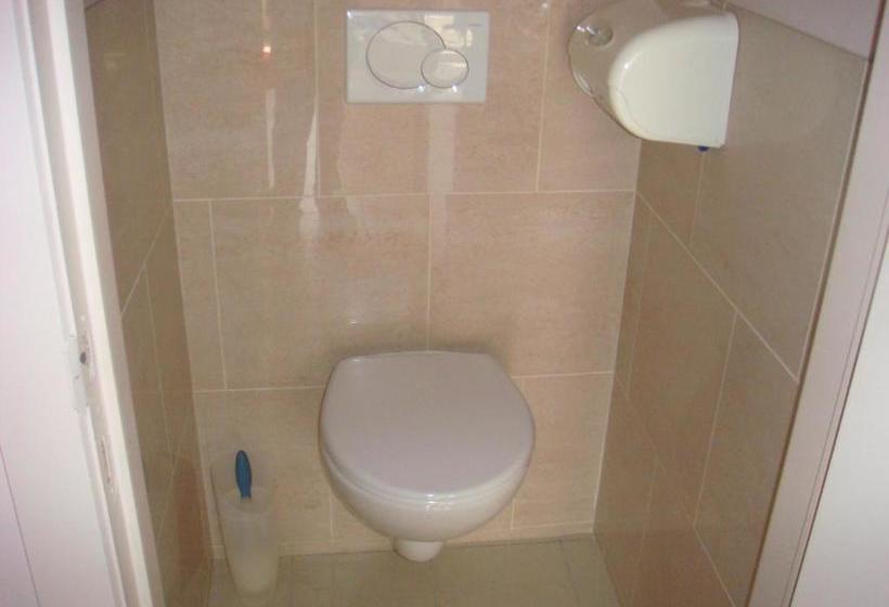 پانسیون Gastenkamers Centersuites