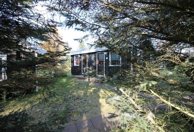 پانسیون Arhus Cottage And Camping