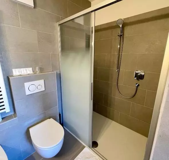 Retkeilymaja Transit Rooms   Your Stopover