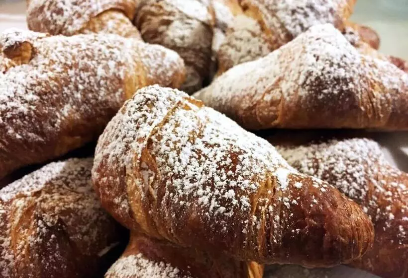 Retkeilymaja Transit Rooms   Your Stopover