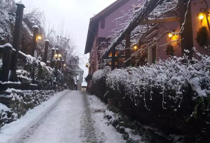 Casa Cositorarului Boutique Pension