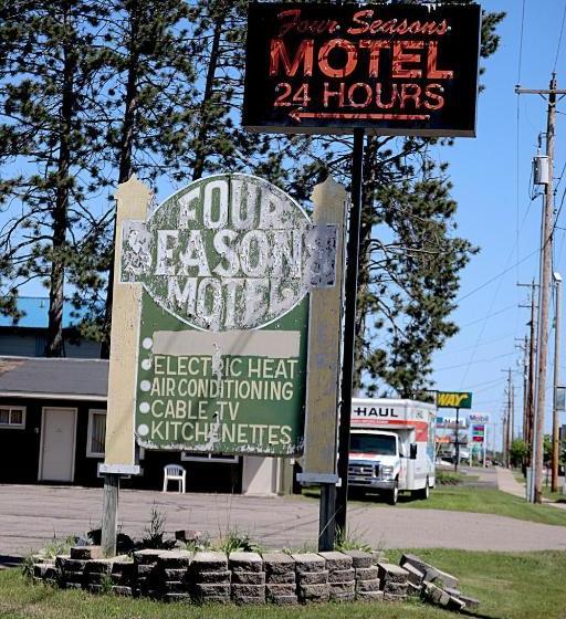 モーテル Love Hotels Tomahawk At Lake Mohawksin Wi