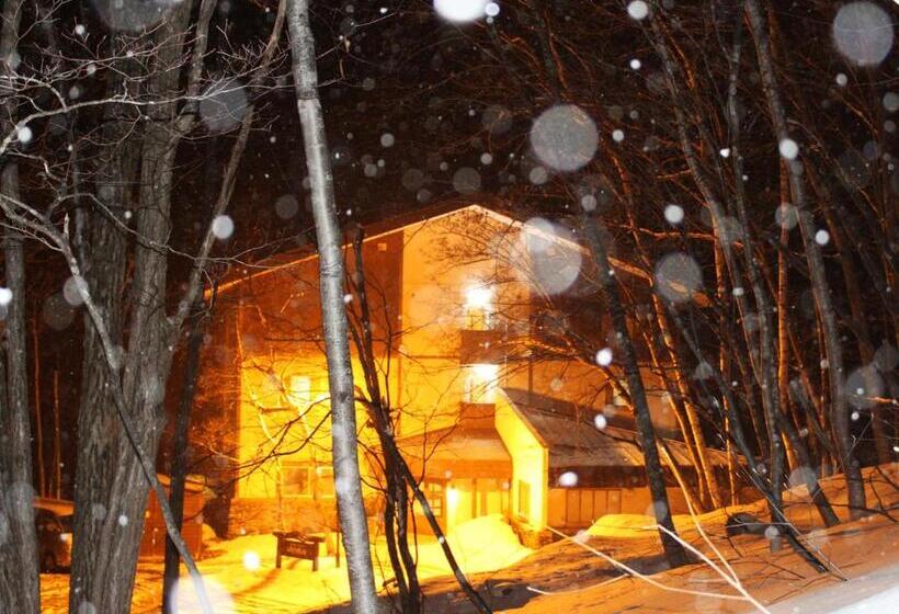 Пансион Shiga Kogen Hotel Astoria