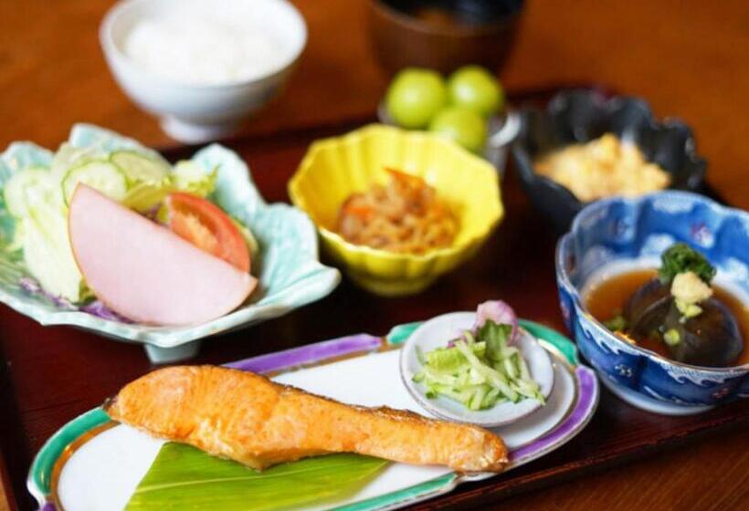 Пансион Shiga Kogen Hotel Astoria