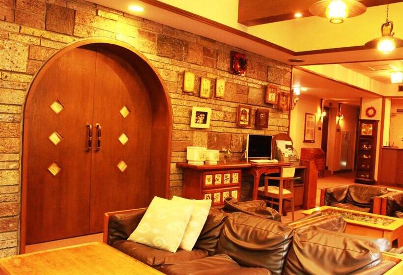 Пансион Shiga Kogen Hotel Astoria