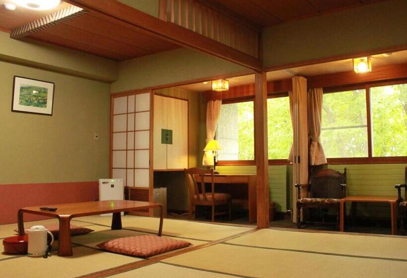 Пансион Shiga Kogen Hotel Astoria