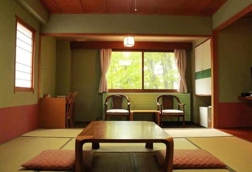 Пансион Shiga Kogen Hotel Astoria