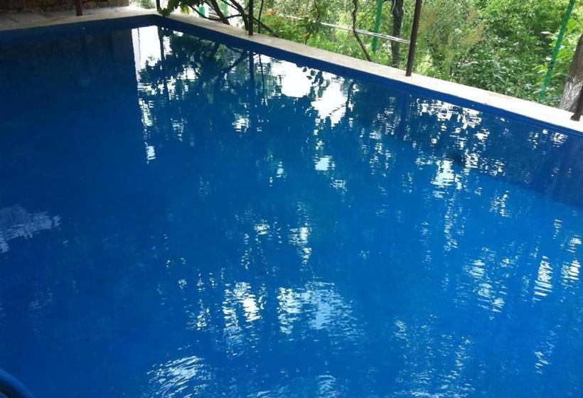 پانسیون Gohar`s Guest House