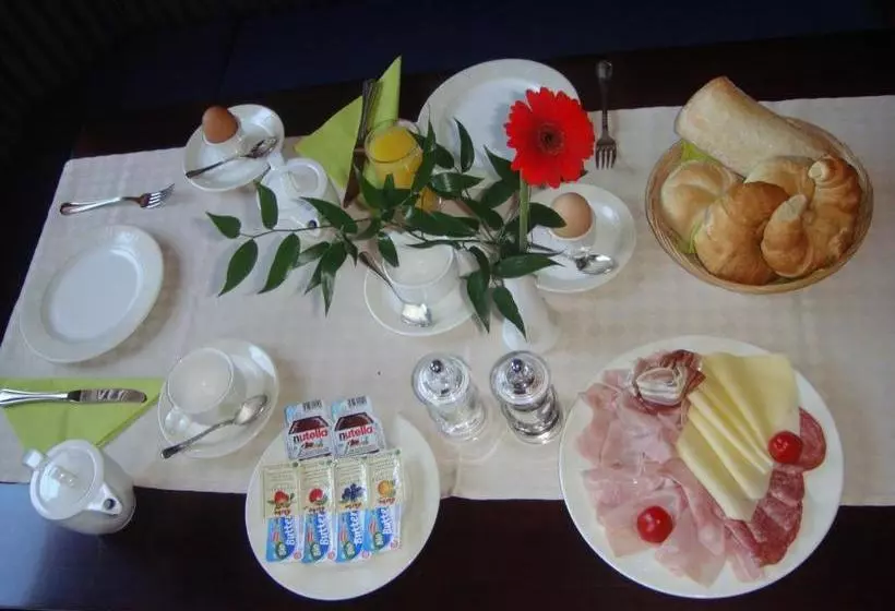 ペンション Gästehaus Trink B&b