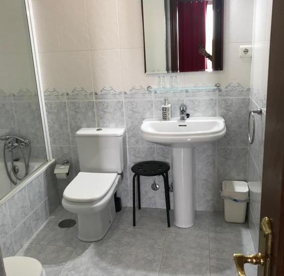 پانسیون Hostal La Concha