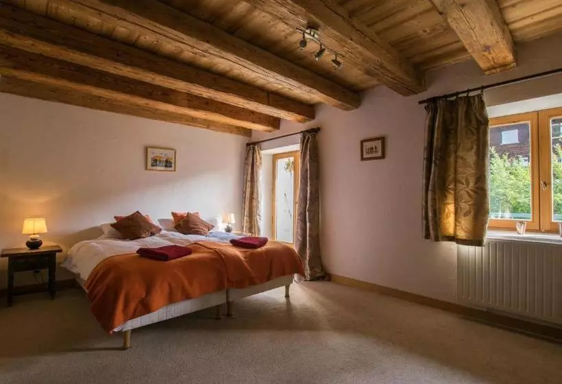 ペンション La Ferme Du Château