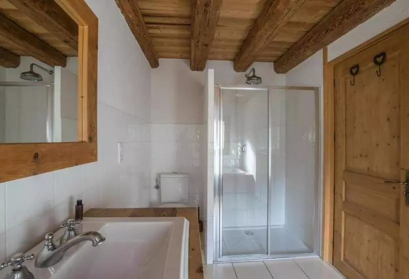 ペンション La Ferme Du Château