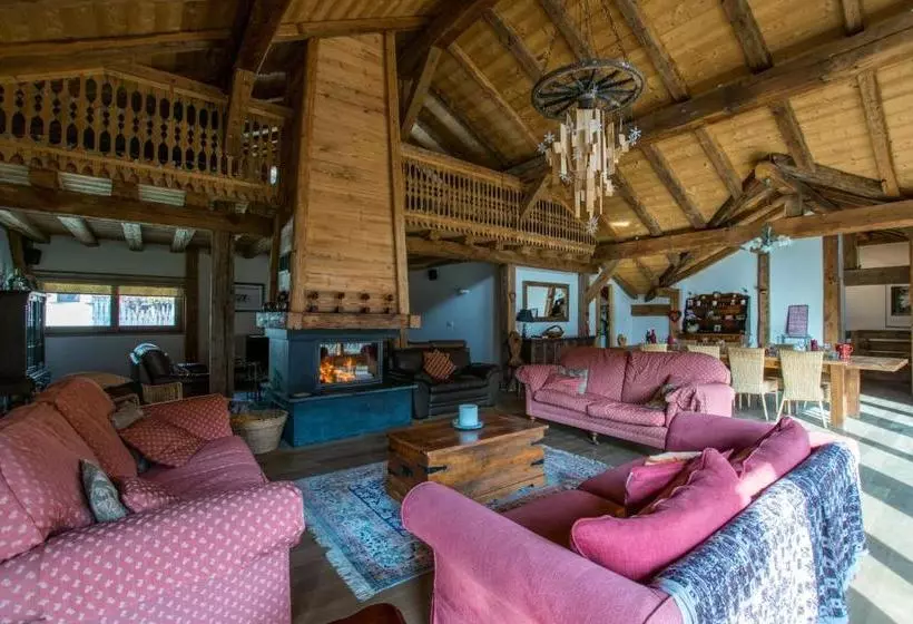 ペンション La Ferme Du Château