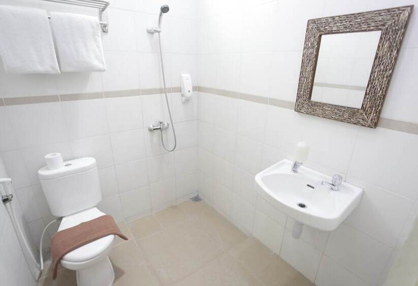 Pensionat Yuwono Hotel & Villa Malioboro