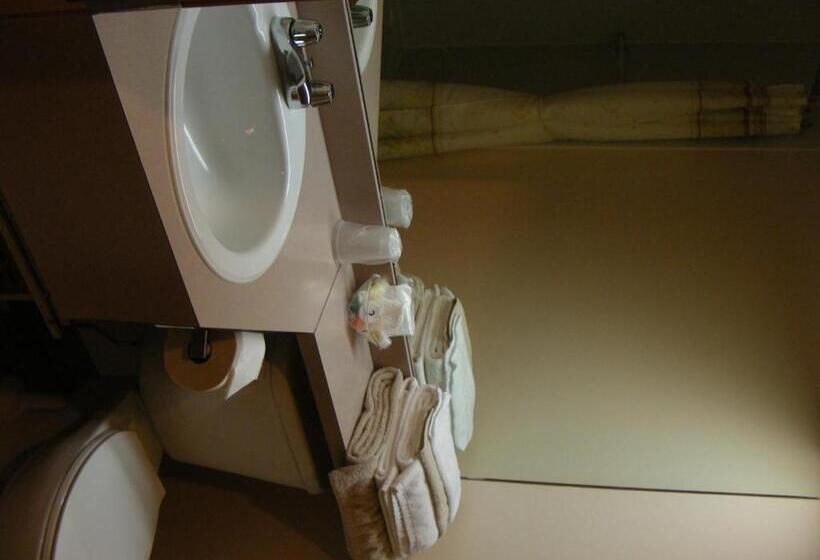 ユースホステル Auberge Du Jardin