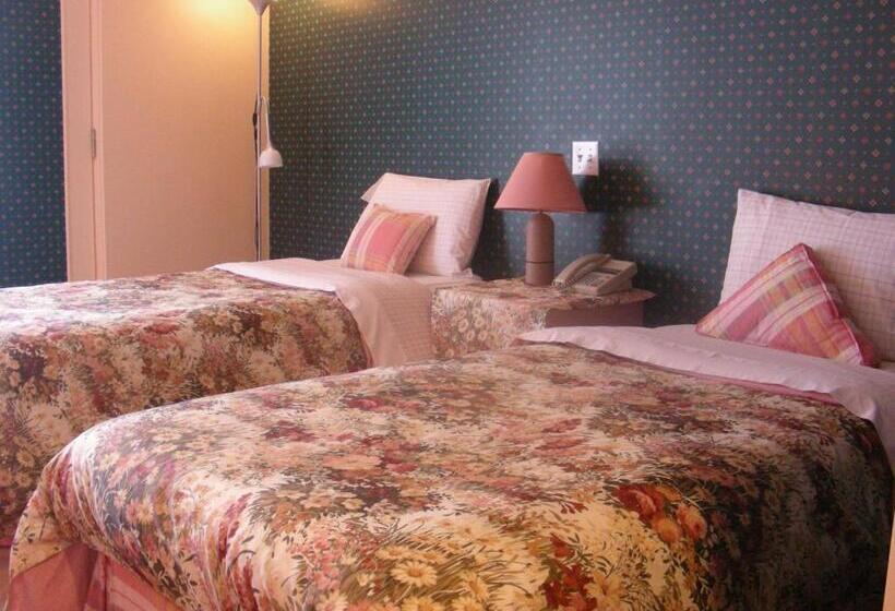 ユースホステル Auberge Du Jardin