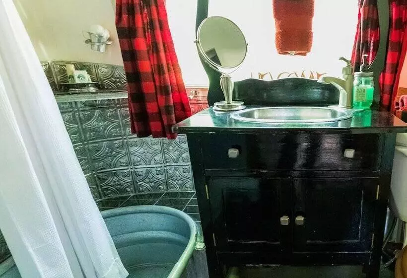 Retkeilymaja Country Woods Inn