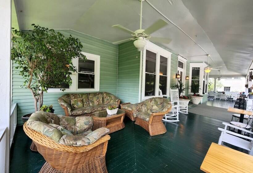 ユースホステル Vine Cottage Inn