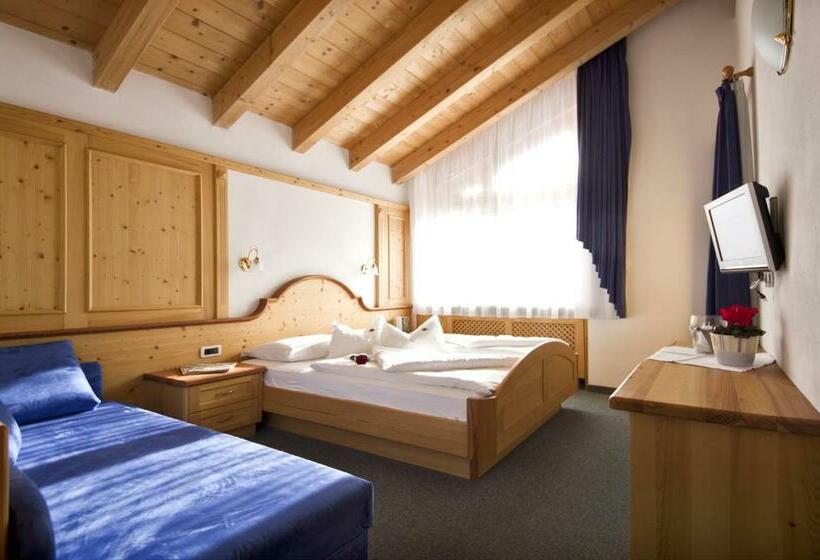 Garni Cristin & Dep Antina