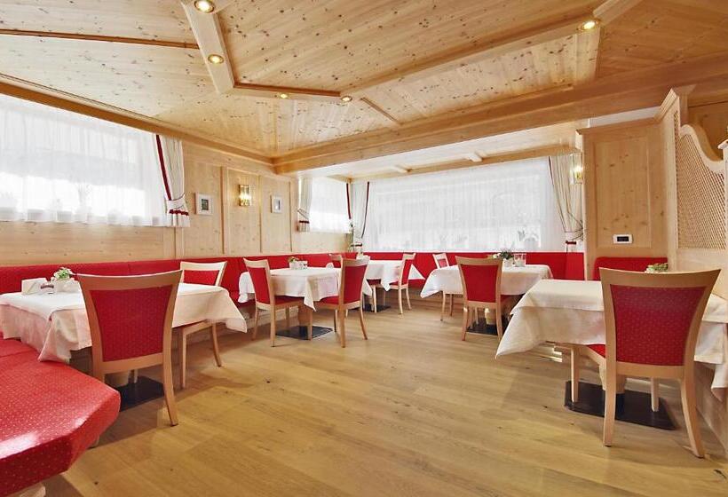 Garni Cristin & Dep Antina