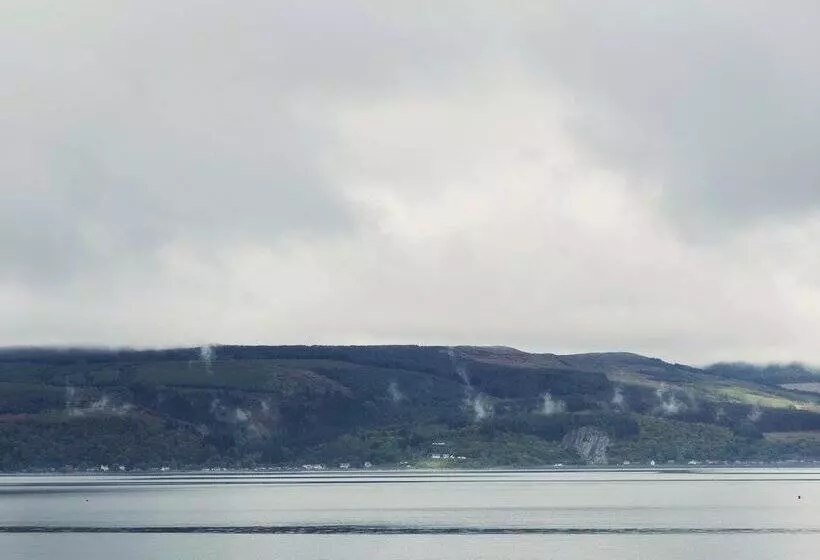 هتل Inverkip