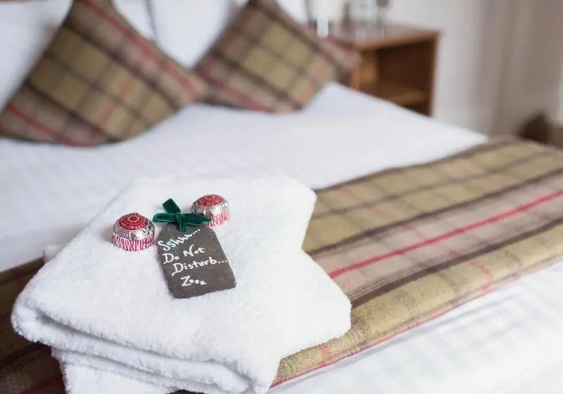 ホテル The Inverkip Restaurant, Bar &