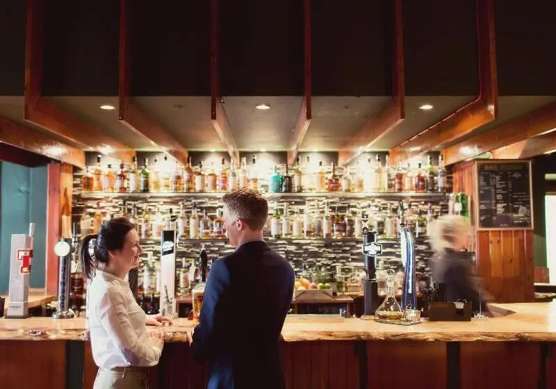 ホテル The Inverkip Restaurant, Bar &