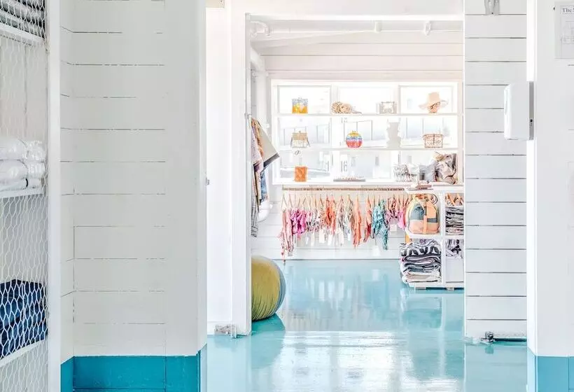 Hotelli The Surf Lodge