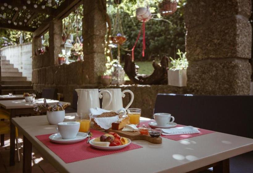 پانسیون Casa Do Almocreve